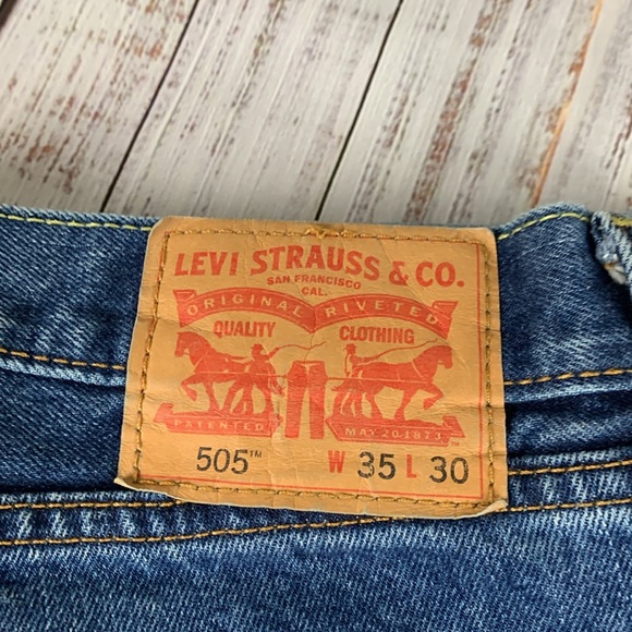 Levis "505" boot cut blue jeans sz 35 x 30 - Picture 14 of 15